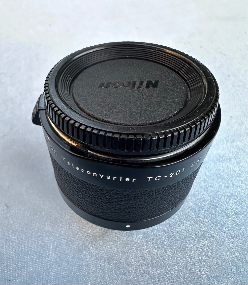 Nikon TC-201 2X Teleconverter AI-S Manual Focus F-Mount Lens Adapter